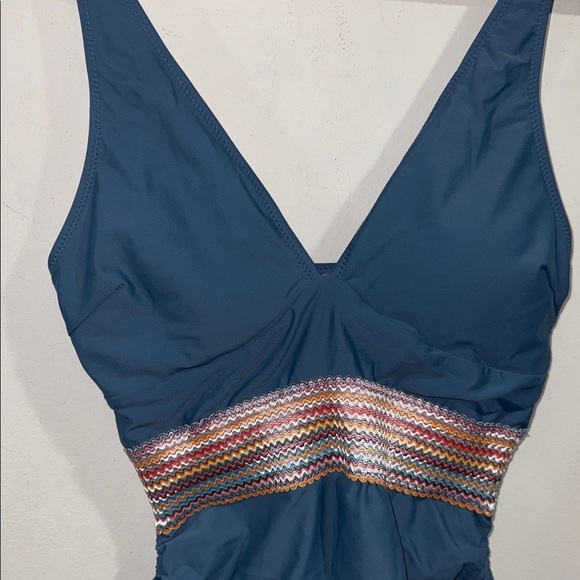 Swimsuit blooming jelly one piece swimwear lined removable padding NEW medium - Picture 3 of 8